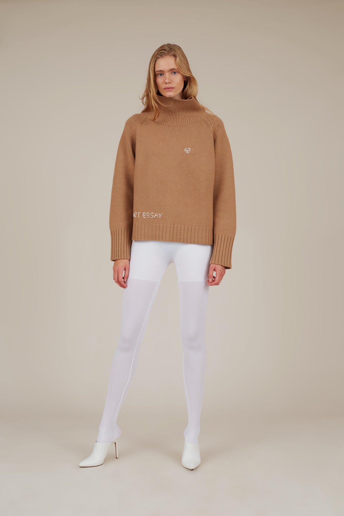 SERAFIN TURTLEECK EMBROIDERY CASHMERE SWEATER