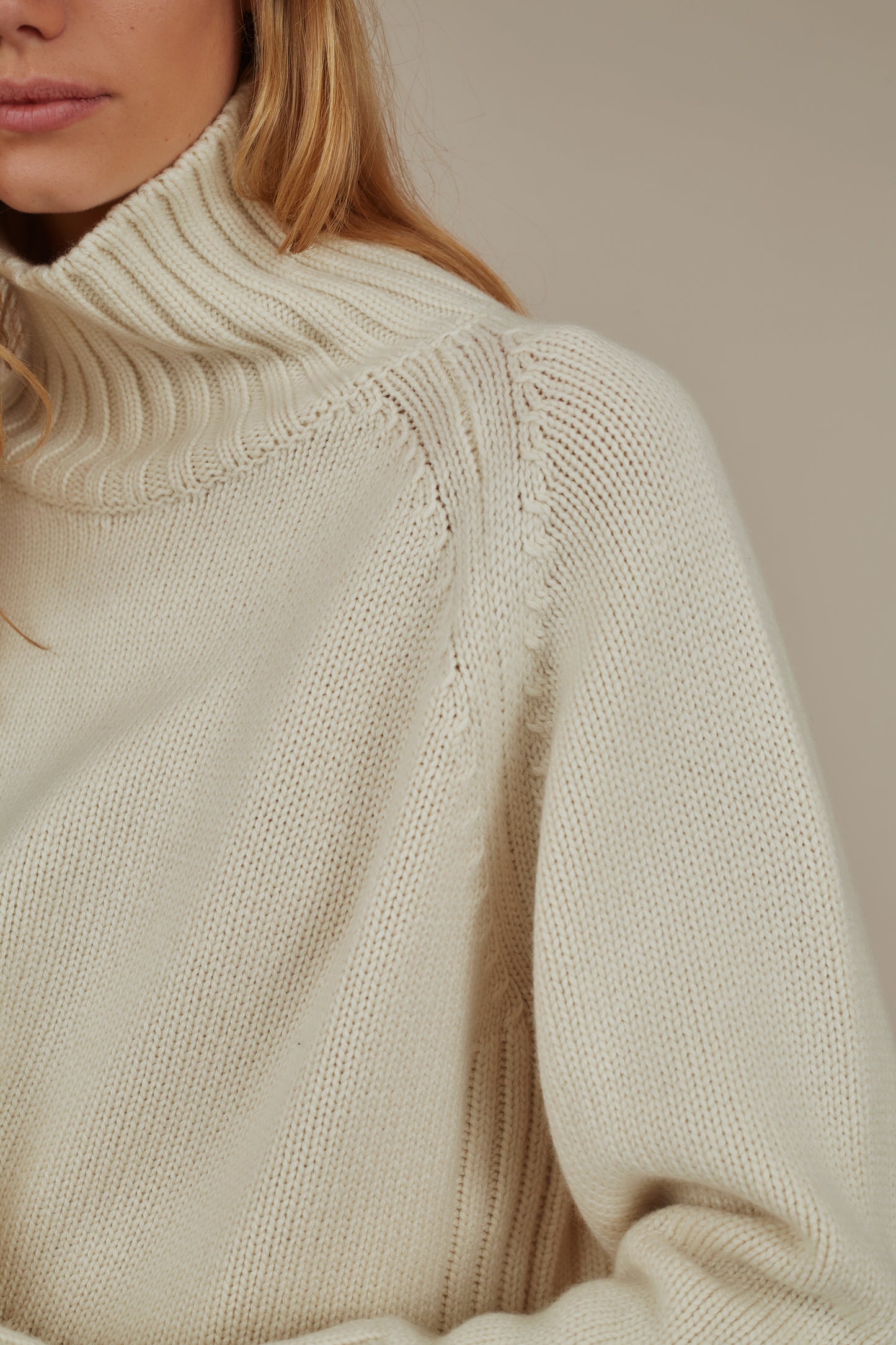 PHOEBE TURTLEECK CASHMERE SWEATER