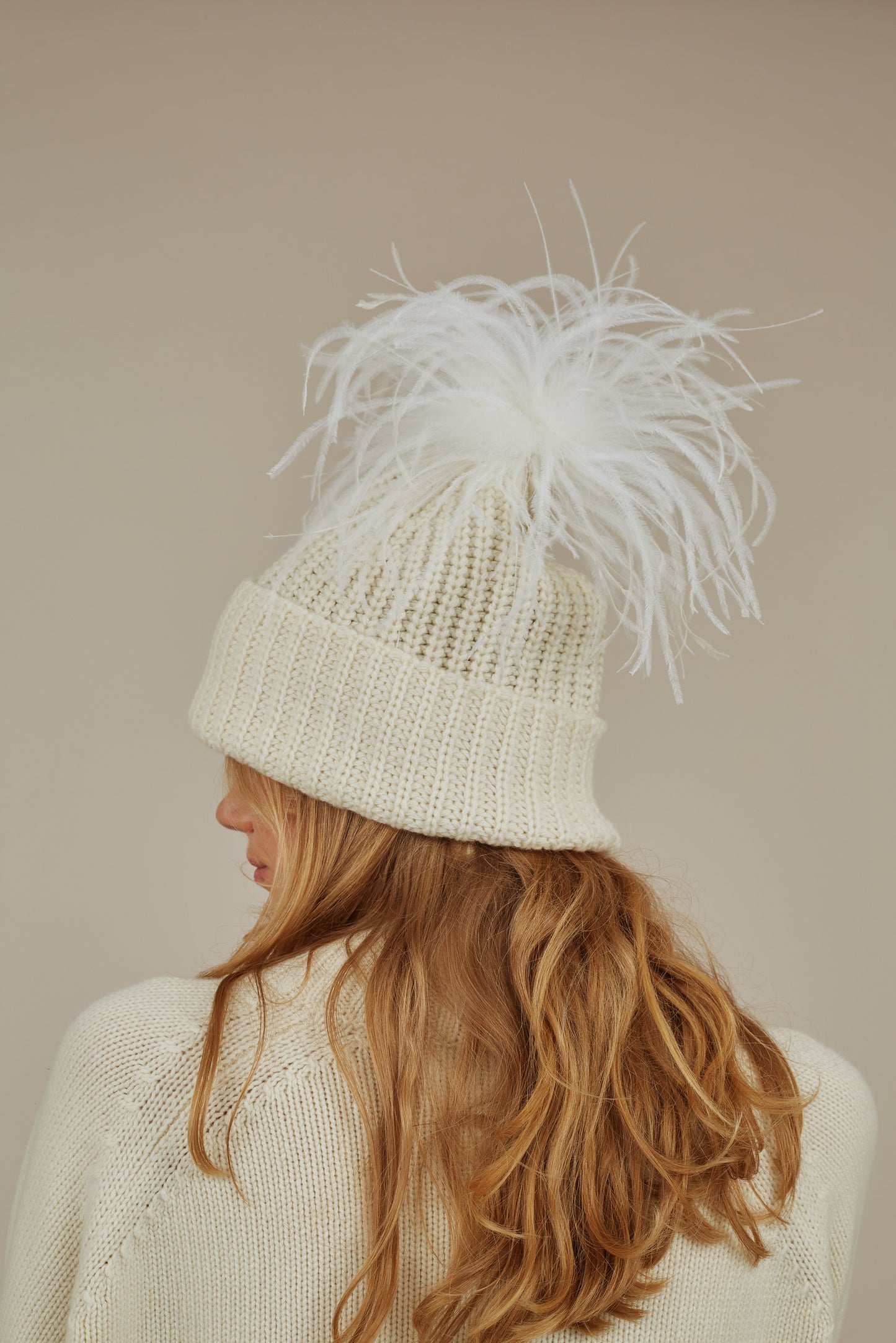 CLOVER FEATHER DECO CASHMERE BEANIE