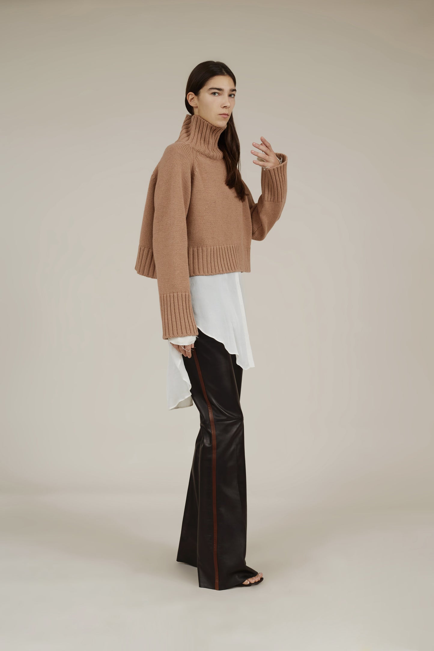 PHOEBE TURTLEECK CASHMERE SWEATER